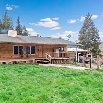 Buy this 2 bed house on Wood Spur in Douglas County, OR