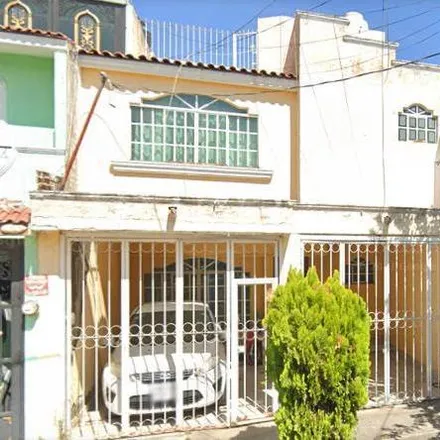 Buy this 3 bed house on Calle Hacienda La Punta in Circunvalación Oblatos, 44700 Guadalajara