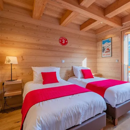 Rent this 6 bed house on 05220 Le Monêtier-les-Bains