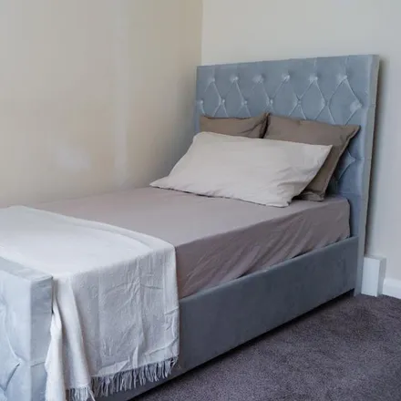 Rent this 1 bed room on Jubilee Heights in 1 Shoot-up Hill, London