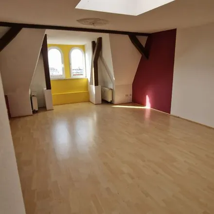 Rent this 3 bed apartment on Zwingerstraße 13 in 06110 Halle (Saale), Germany