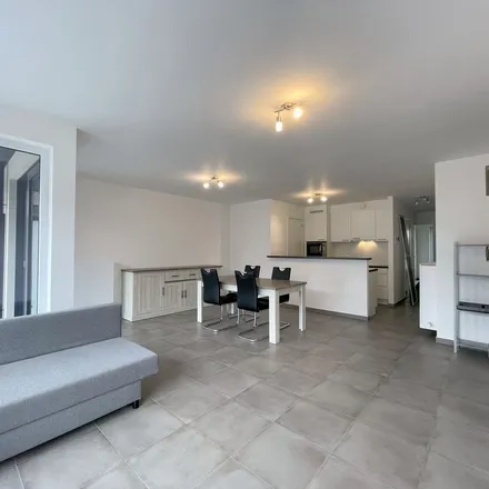 Rent this 2 bed apartment on Wagenweg 1;3 in 8530 Harelbeke, Belgium