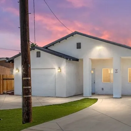 Buy this studio house on 2228 South O Street in Kern County, CA 93304