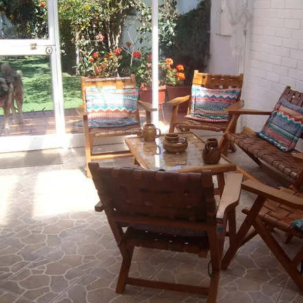 Rent this 2 bed house on Quito in El Carmen, EC
