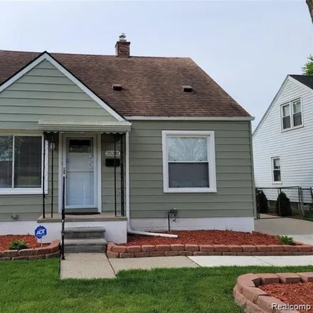Rent this 3 bed house on 25250 Dartmouth Street in Dearborn Heights, MI 48125