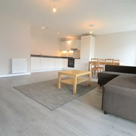 Rent this 2 bed apartment on Dean Court in High Street, London