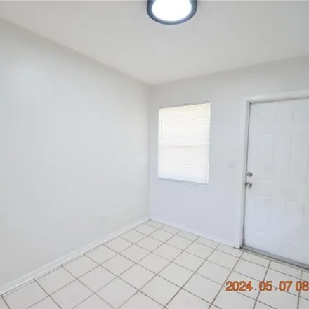 Image 6 - 2085 East Clinton Street, Tampa, FL 33610, USA - House for rent