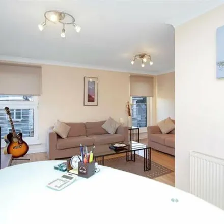 Image 5 - Woodburn Court, Woodburn Grove, Hamilton, ML3 6AL, United Kingdom - Apartment for sale