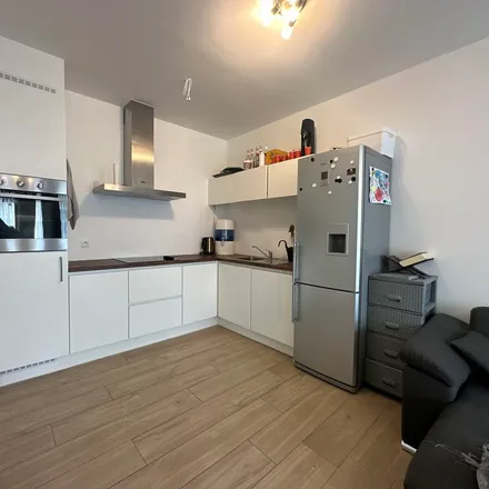 Rent this 2 bed apartment on Zeelandstraat 48 in 2660 Hoboken, Belgium