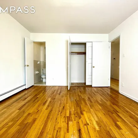 Image 4 - 447 East 21st Street, New York, NY 11226, USA - Apartment for rent
