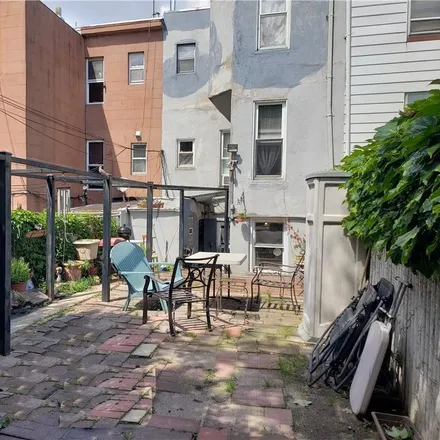 Image 3 - 200 1/2 22nd Street, New York, NY 11232, USA - Townhouse for sale