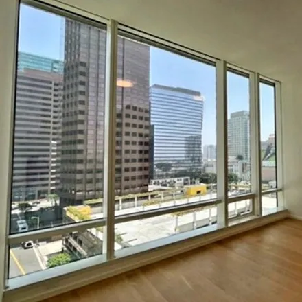 Rent this studio condo on Metropolis Residential Tower II in Francisco Street, Los Angeles