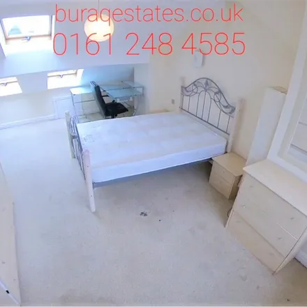 Image 7 - Kingswood Road, Manchester, M14 6SB, United Kingdom - Townhouse for rent