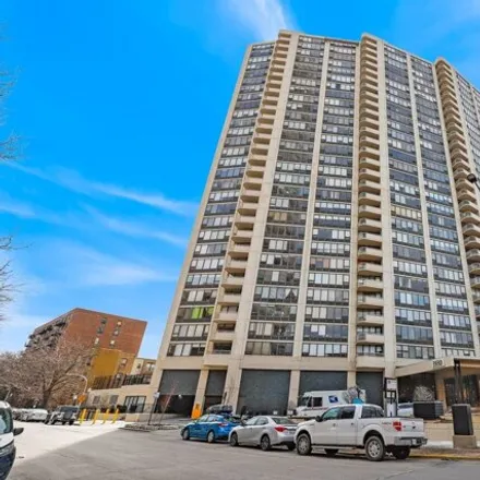 Buy this 1 bed condo on Lake Park Plaza in 3930 North Pine Grove Avenue, Chicago