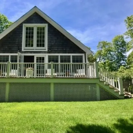 Rent this 3 bed house on 4 Charter Lane in Northwest Harbor, East Hampton