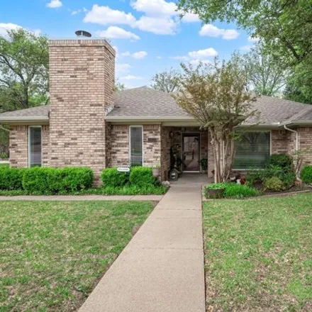 Buy this 4 bed house on 3279 Executive Circle in Farmers Branch, TX 75234