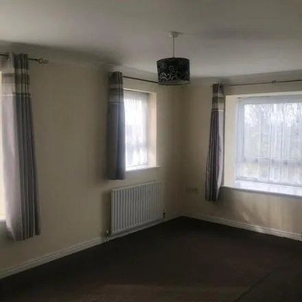 Image 5 - Becontree Ambulance Station, Goresbrook Road, London, RM9 6UN, United Kingdom - Apartment for rent