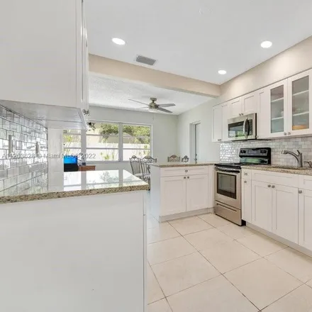 Image 5 - 1700 Northeast 49th Street, Coral Hills, Fort Lauderdale, FL 33334, USA - House for sale