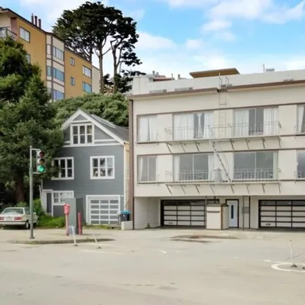 Buy this 4 bed house on 3890 Market Street in San Francisco, CA 94131