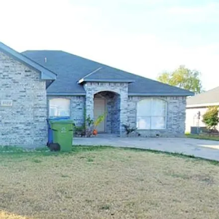 Image 2 - 3108 Creekside Drive, Sachse, TX 75048, USA - House for rent