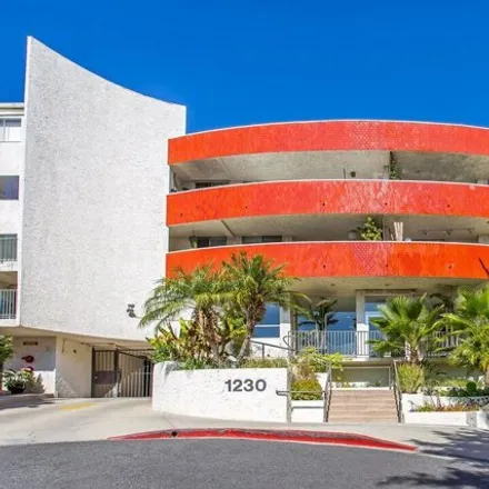 Buy this 2 bed condo on 1298 Horn Avenue in West Hollywood, CA 90069