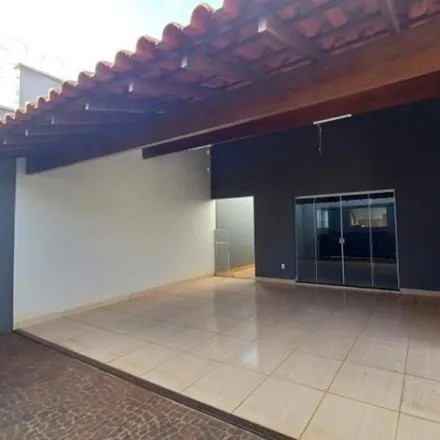 Buy this 3 bed house on Avenida 17 in Centro, Ituiutaba - MG