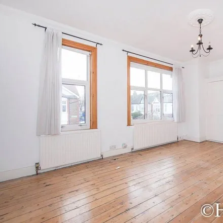 Rent this 3 bed house on 15 Gumleigh Road in London, W5 4UX