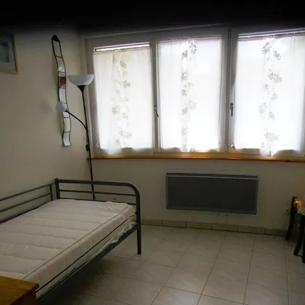 Rent this 1 bed apartment on Hôtel de ville de Calais in Place du Soldat Inconnu, 62107 Calais