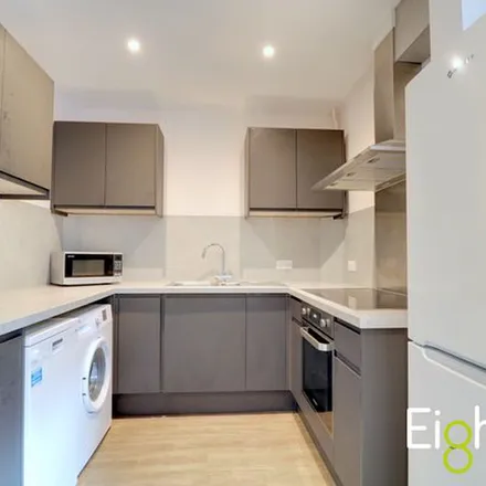 Rent this 6 bed townhouse on 39 Dudley Road in Brighton, BN1 7GN