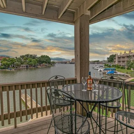 Rent this 2 bed condo on 599 Short Circuit in Horseshoe Bay, TX 78657