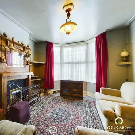 Image 4 - Victoria Avenue, East Cliftonville, Margate, CT9 2UD, United Kingdom - Townhouse for sale