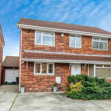 Buy this 4 bed house on Wansbrough Road in Worle, BS22 7SY