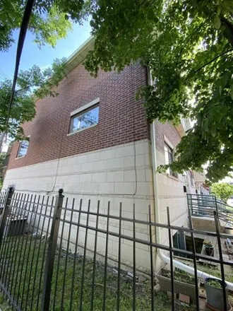 Buy this 3 bed townhouse on 2037 West 35th Street in Chicago, IL 60632
