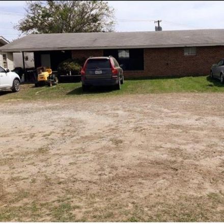 Rent this 3 bed house on Circle Dr in Bowie, TX
