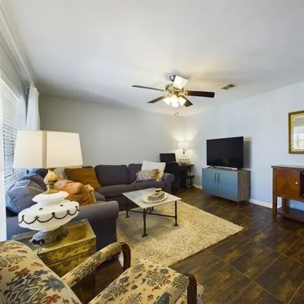 Buy this 2 bed condo on 5343 Richmond Ave Unit 30 in Houston, Texas