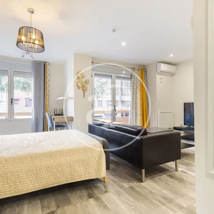 Rent this 1 bed apartment on Avinguda de Giorgeta in 3, 46007 Valencia