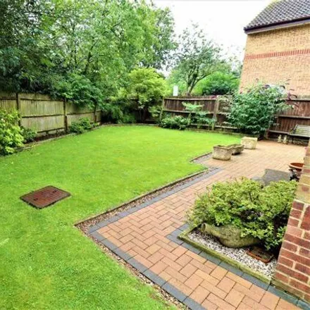 Image 6 - Wetherby Gardens, Bletchley, MK3 5NP, United Kingdom - House for sale