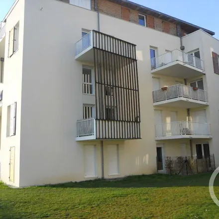 Rent this 2 bed apartment on Rue du Manoir in 72000 Le Mans, France