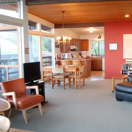 Rent this 3 bed house on Hansville in WA, 98340