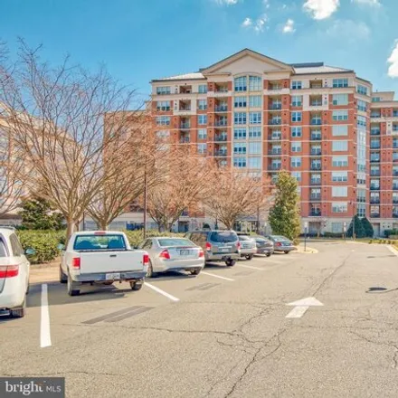 Image 2 - The Mercer Condominium, 11760 Sunrise Valley Drive, Sunset Hills, Reston, VA 20191, USA - Condo for sale