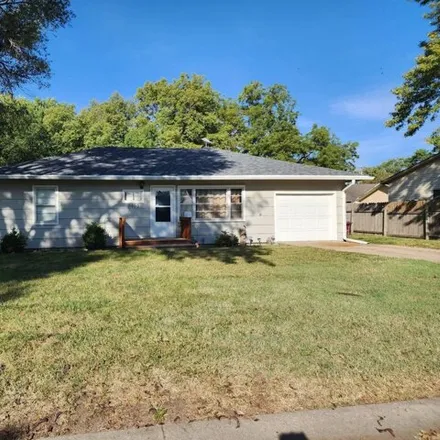 Buy this 2 bed house on 2438 O Street in Belleville, KS 66935