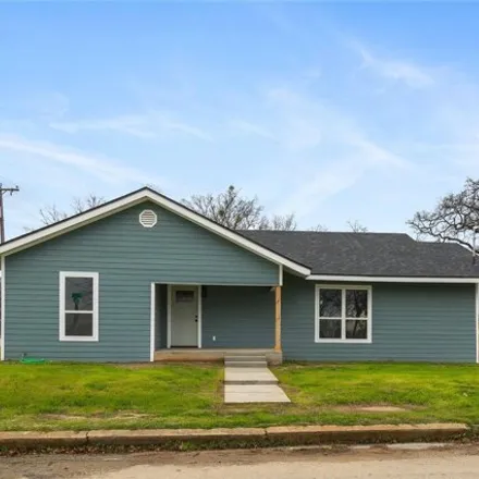 Buy this 3 bed house on 1385 11th Street in Brownwood, TX 76801