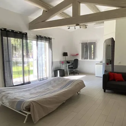 Rent this 4 bed house on Allée de Provence in 84210 Pernes-les-Fontaines, France