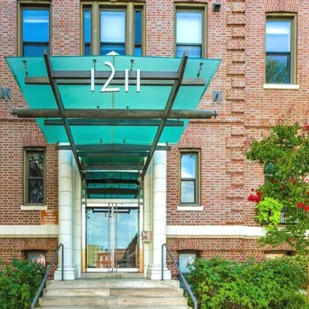 Buy this 1 bed condo on 105 East West Street in Baltimore, MD 21230