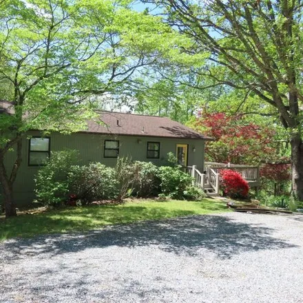 Buy this 2 bed house on Slate Mills Road in Slate Mills, Rappahannock County