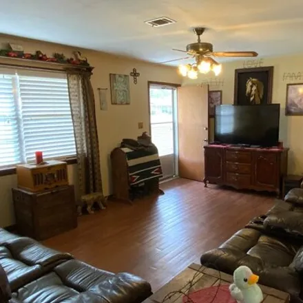 Image 3 - 8699 Goldkist Boulevard, Live Oak, FL 32064, USA - House for sale