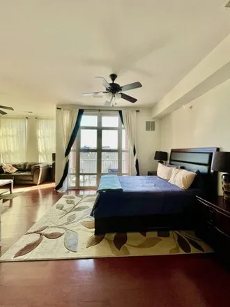 Image 5 - 99 Greenwich Drive, Jersey City, NJ 07305, USA - Apartment for rent