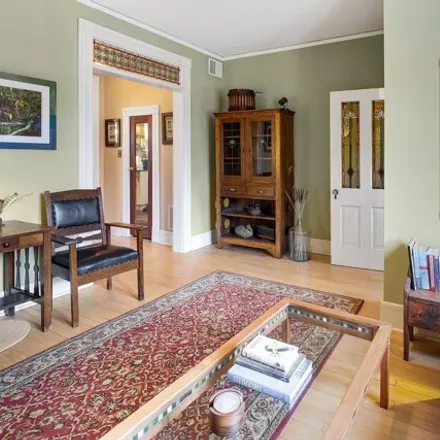 Image 3 - 11348 South Saint Lawrence Avenue, Chicago, IL 60628, USA - House for sale
