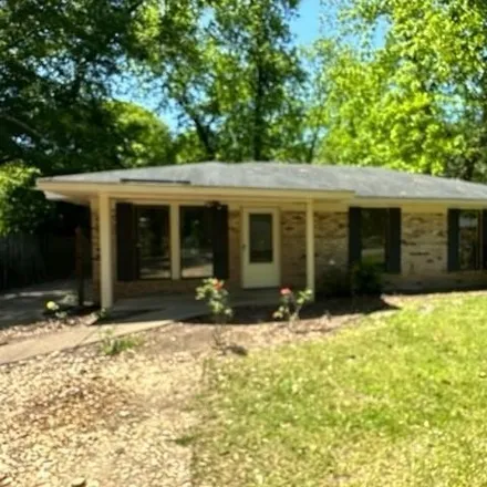 Rent this 3 bed house on 242 South Pine Street in Wetumpka, AL 36092