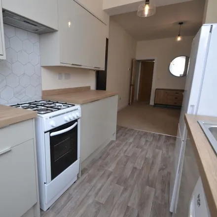 Rent this 2 bed apartment on Nadra Card Online Services in Birrell Road, Nottingham